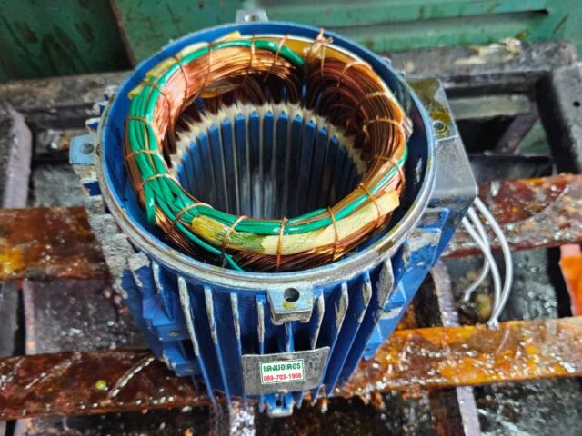 งานซ่อมมอเตอร์ ร้านแเดงมอเตอร์