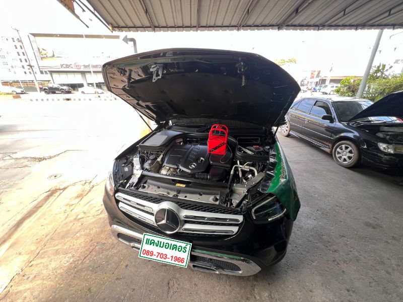 เช็คสภาพไฟรถยนต์หน้าร้าน